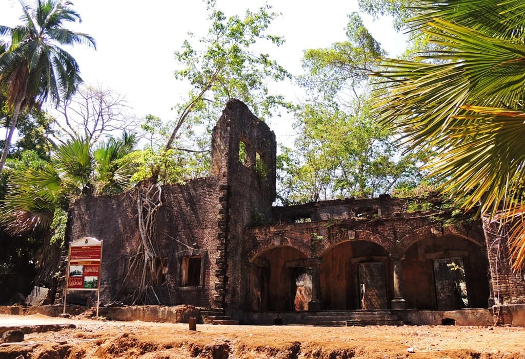 Ferry route from Boat from Port Blair to Ross Island